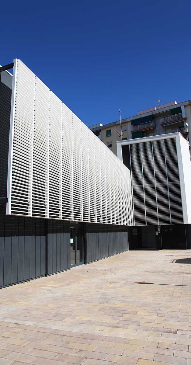 Cerramientos Del Nuevo Ambulatorio En Sant Boi De Llobregat