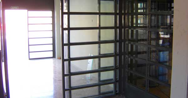 Conjunt De Tancaments Interiors I Exteriors Del Centre Penitenciari De Manresa
