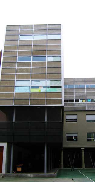 Rehabilitació I Nova Construcció D'aquest Centre Escolar De Barcelona