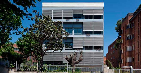 Tancaments En Habitatges D'alta Eficiència Energètica A Barcelona