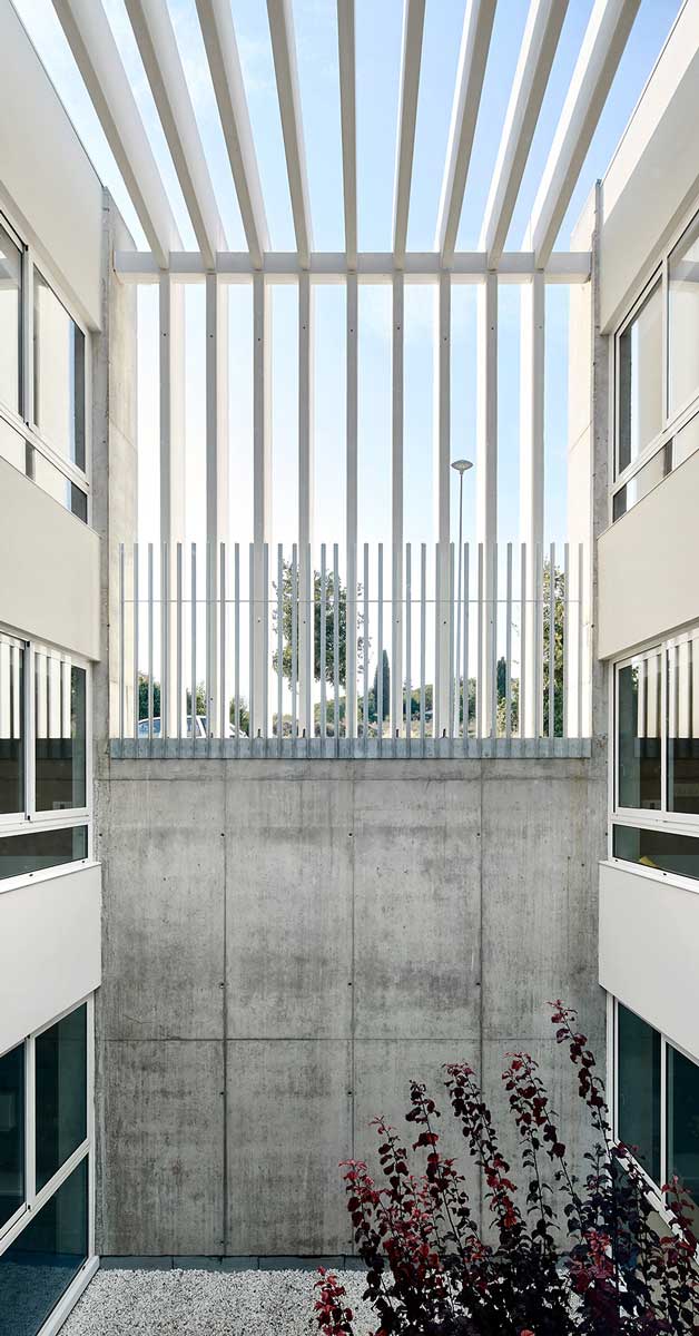 Tancaments D'alumini Del Nou centre Educatiu De Sant Vicenç De Montalt
