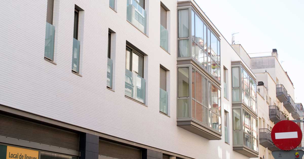 Tancaments D'alumini I Vidrieria En Promoció D'habitatges A Barcelona