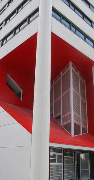 Conjunt Residencial De 100 Habitatges obra De L'arquitecte Oriol Bohigas