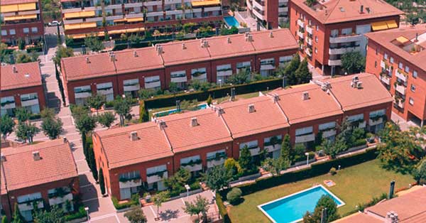 Fabricació I Instal·lació De Tancaments En Habitatges Unifamiliars De Sant Feliu De Llobregat