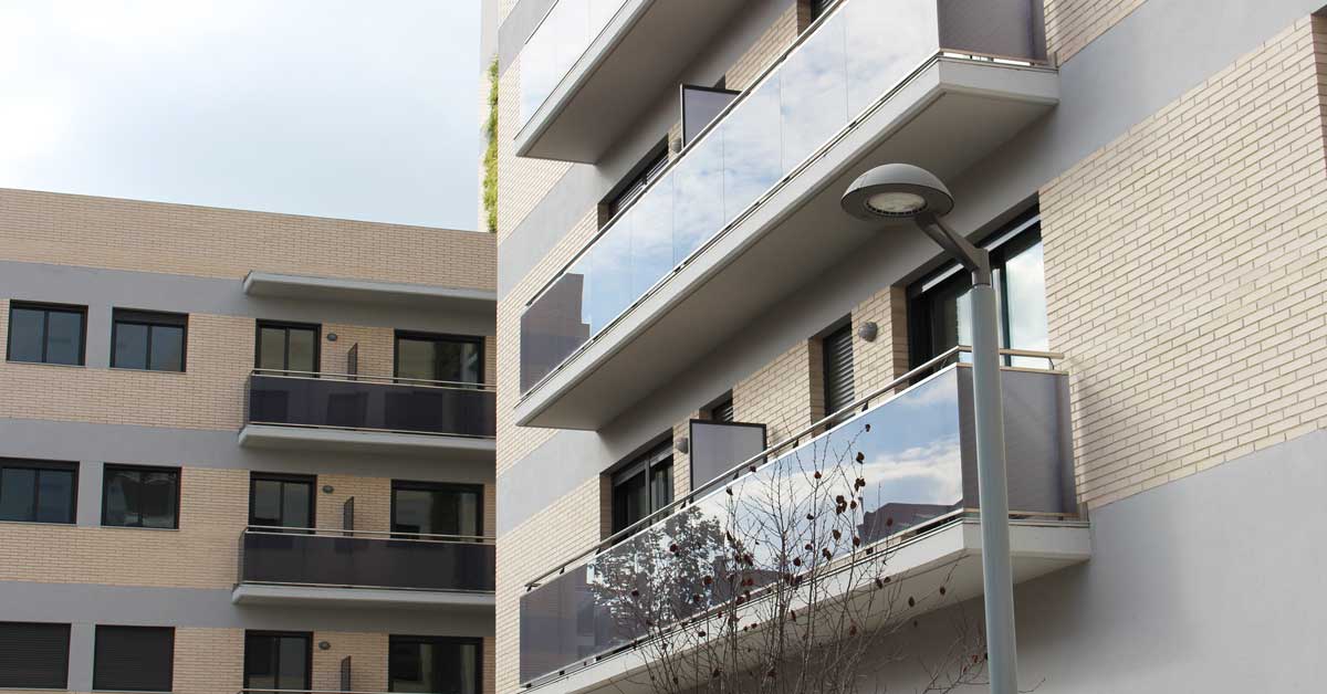 Tancaments D'alumini I Vidre Per A Promoció Residencial A Cornellà De Llobregat