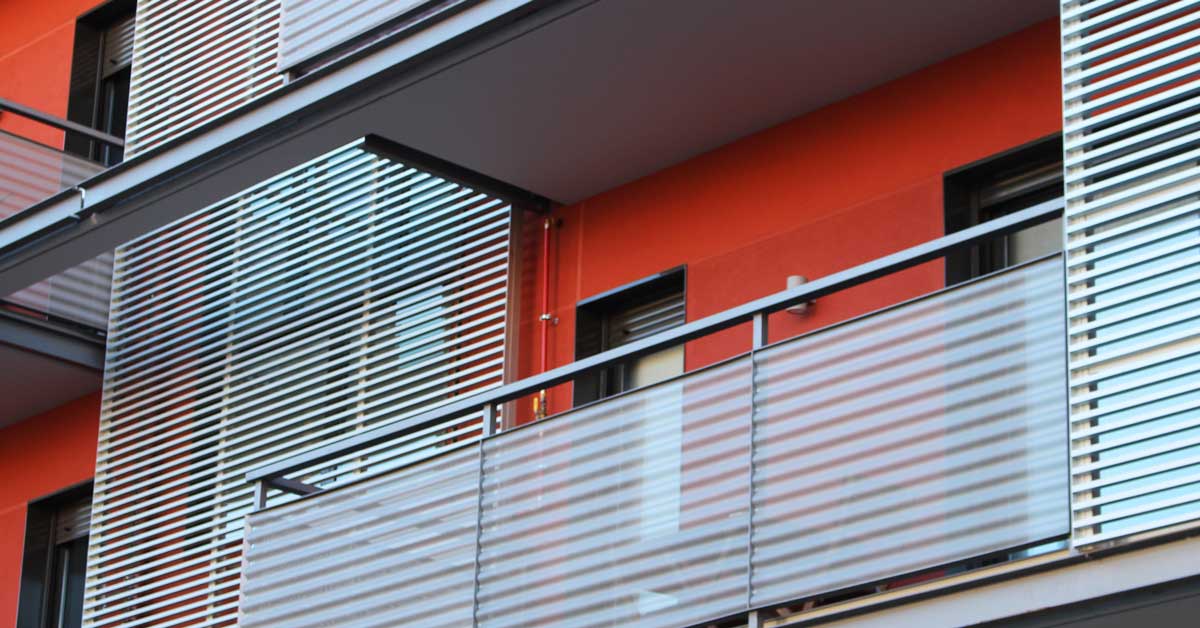 Tancaments D'alumini I Vidre Per A Edifici Residencial A Barcelona