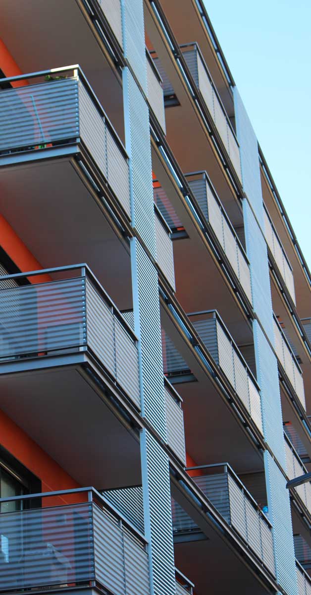 Tancaments D'alumini I Vidre Per A Edifici Residencial A Barcelona